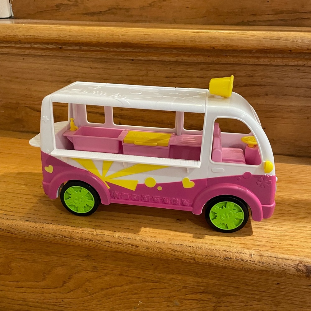 Shopkins Ice Cream Truck